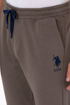 Pantaloni Tip Jogger Barbat Pe Gri Inchis Cu Logo