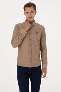 Camasa Barbat Pe Maro Deschis Cu Logo Brodat