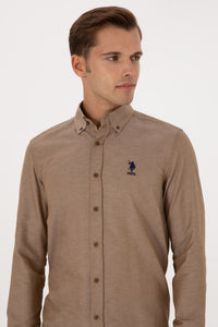 Camasa Barbat Pe Maro Deschis Cu Logo Brodat