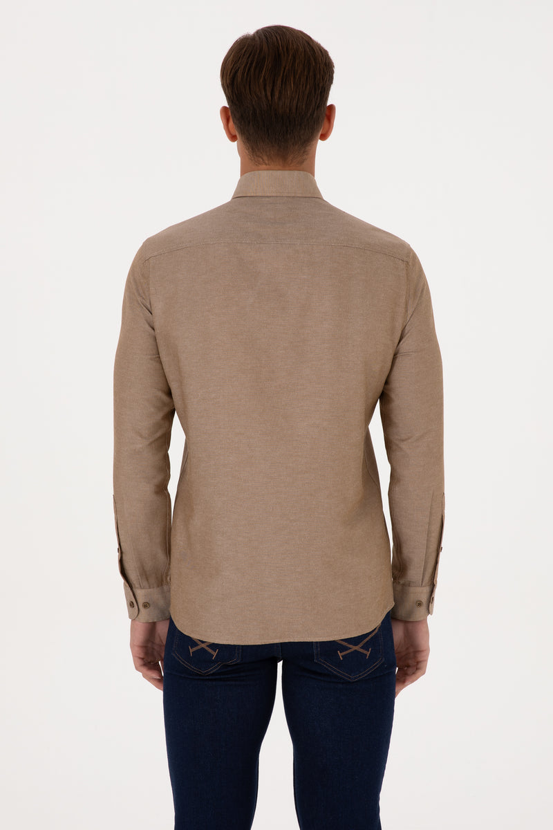 Camasa Barbat Pe Maro Deschis Cu Logo Brodat