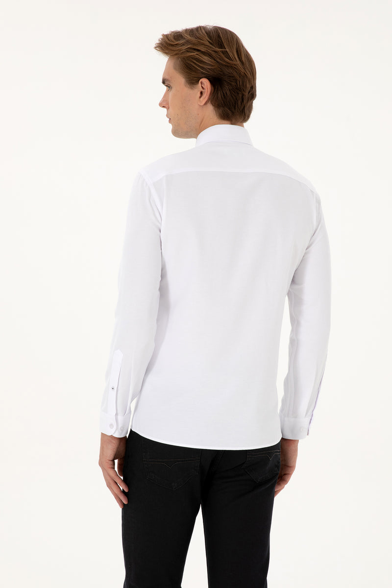 Camasa Barbat Pe Alb Cu Textura Fina Si Logo Brodat