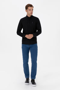 Camasa Barbat Pe Negru Cu Textura Fina Si Logo Brodat