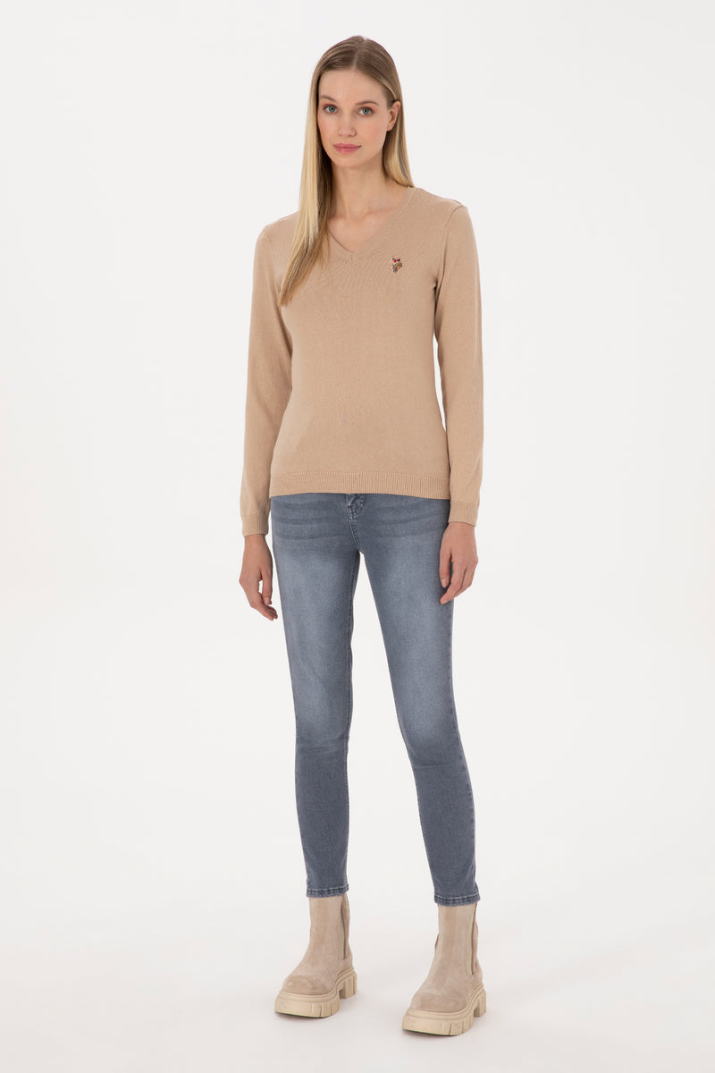 Pulover Dama Pe Crem Cu Guler In V 