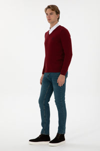 Pulover Barbat Pe Bordo Cu Guler In V Si Logo Brodat