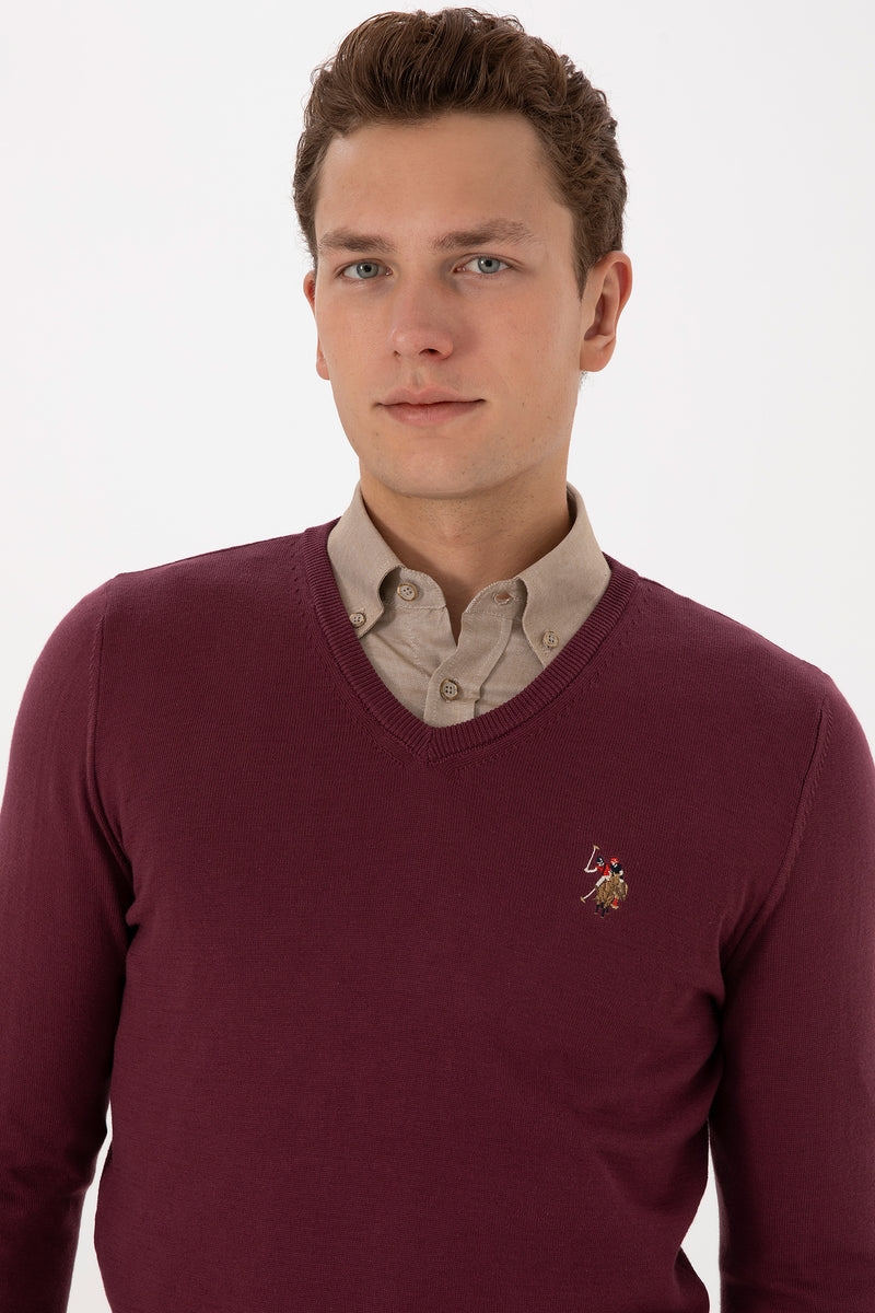 Pulover Barbat Pe Bordo Cu Guler In V Si Logo Brodat