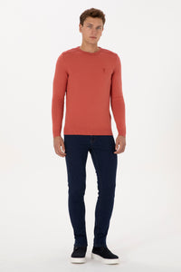 Pulover Barbat Pe Somon Cu Guler Rotund