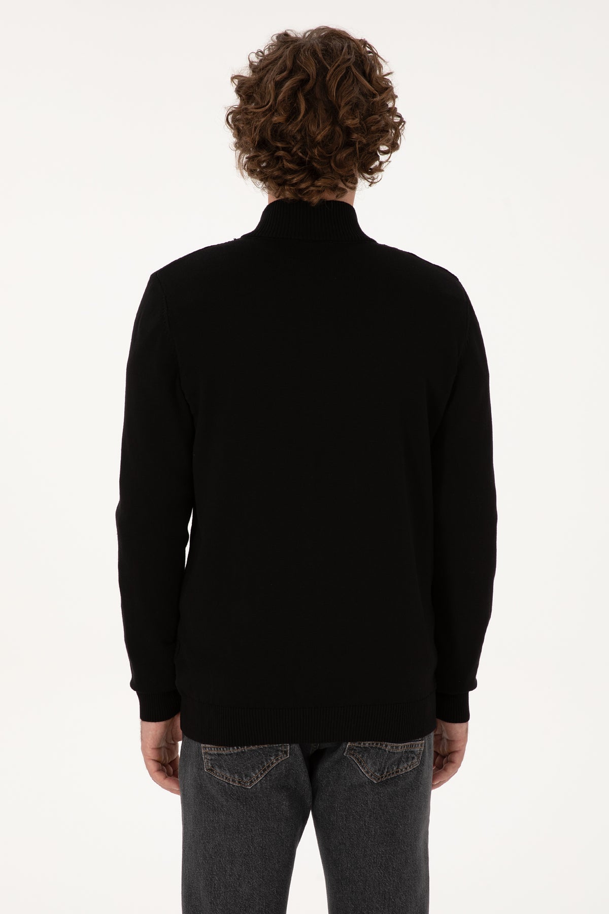 Pulover Tip Cardigan Barbat Pe Negru Cu Fermoar