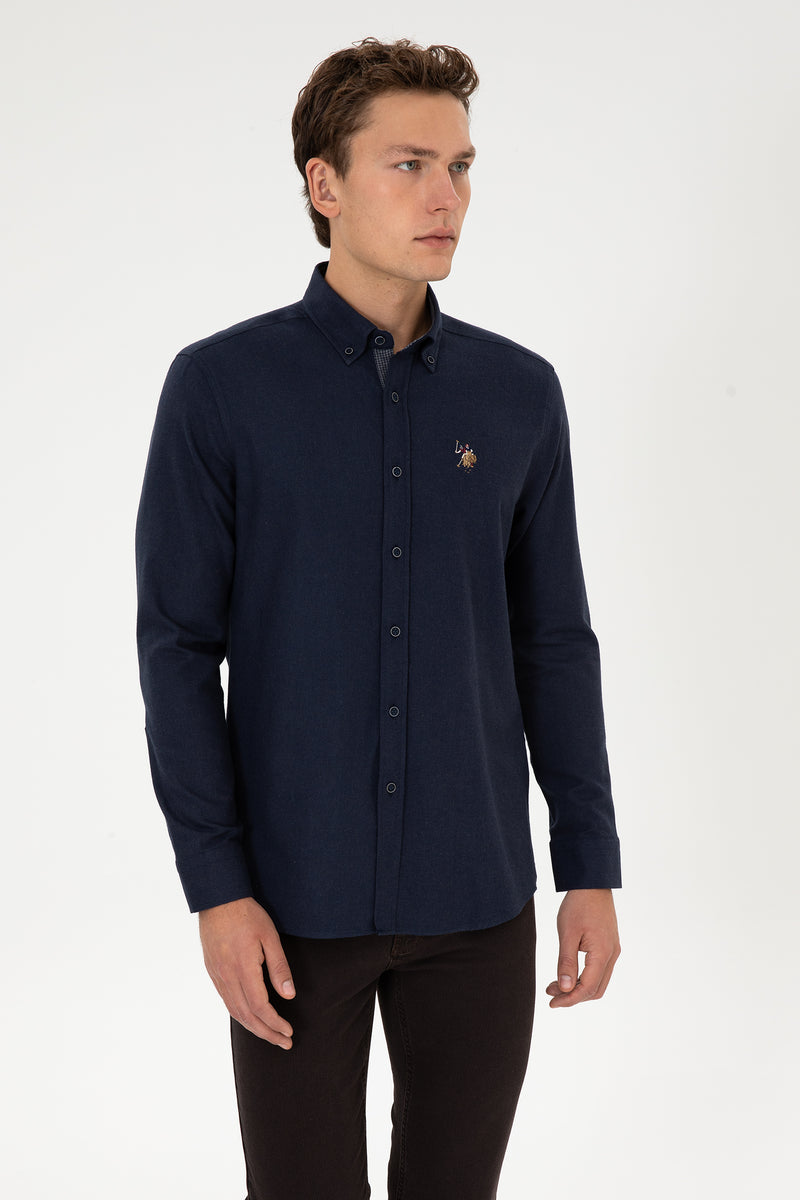 Camasa Barbat Pe Bleumarin Cu Textura