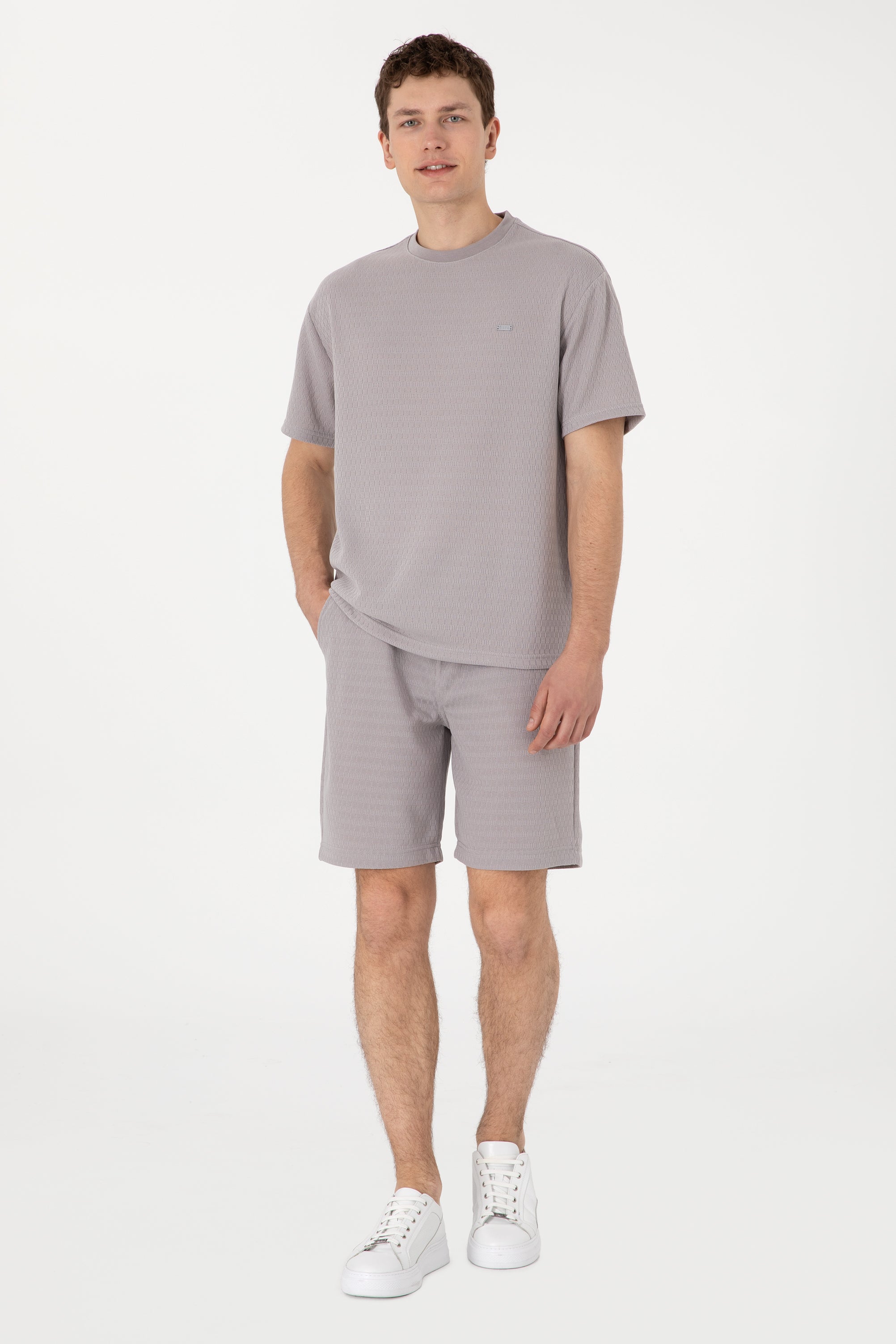 Pantaloni Scurți Bărbați Pe Gri Cu Textură