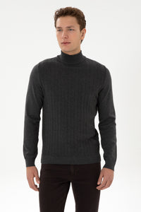 Pulover Tip Maleta Barbat Pe Gri Inchis Cu Guler Simplu