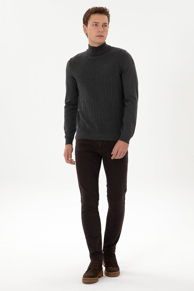 Pulover Tip Maleta Barbat Pe Gri Inchis Cu Guler Simplu