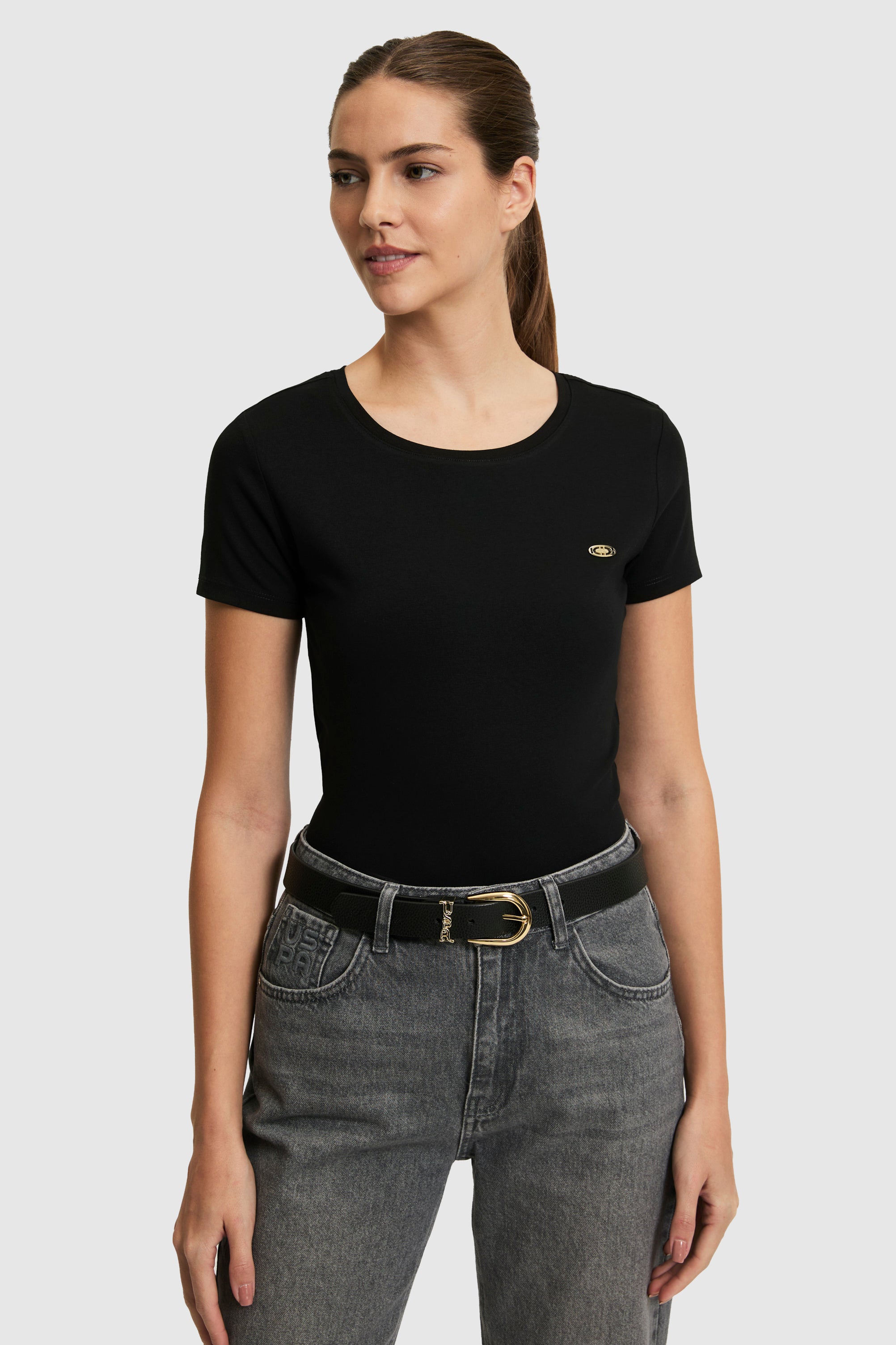 Tricou Damă Negru Cu Decolteu Rotund Și Logo Atașat