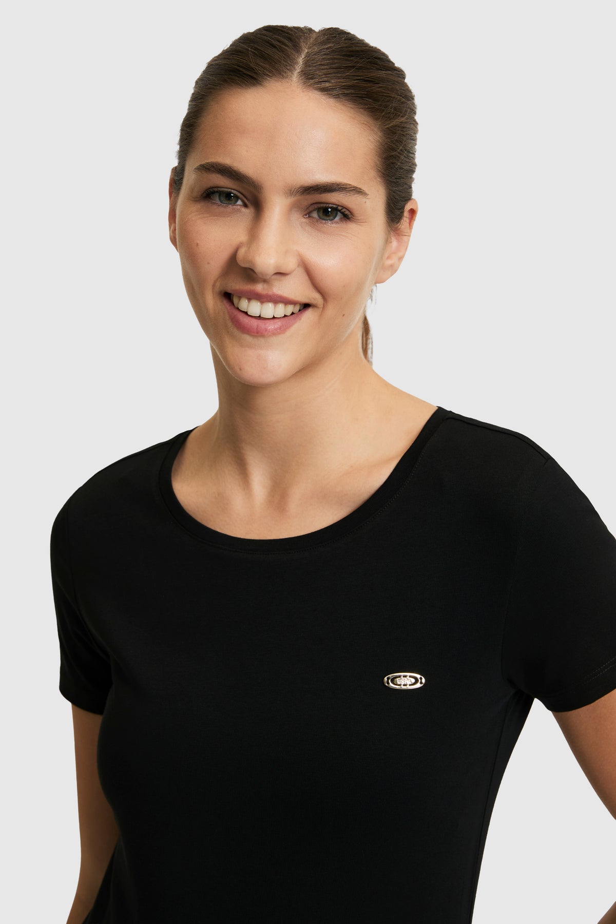 Tricou Damă Negru Cu Decolteu Rotund Și Logo Atașat