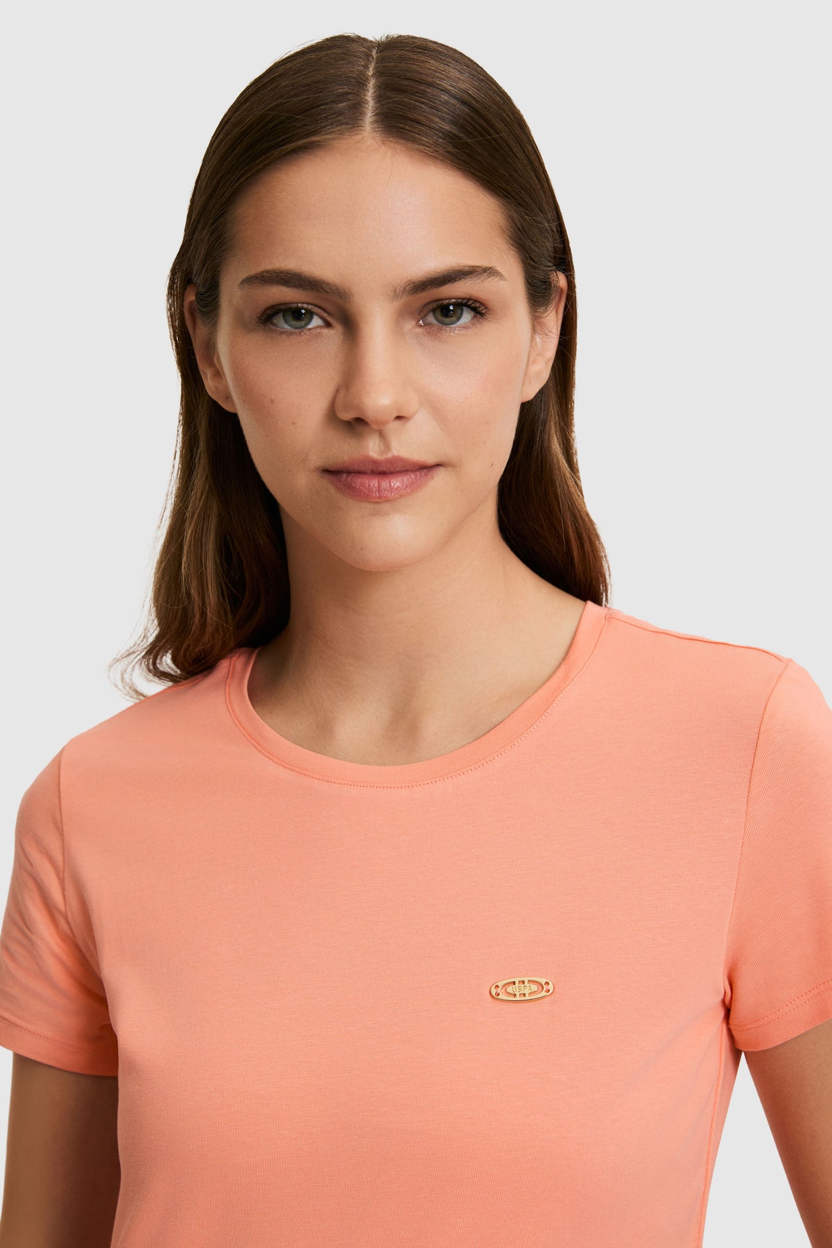 Tricou Damă Cu Decolteu La Baza Gatului Roz Somon