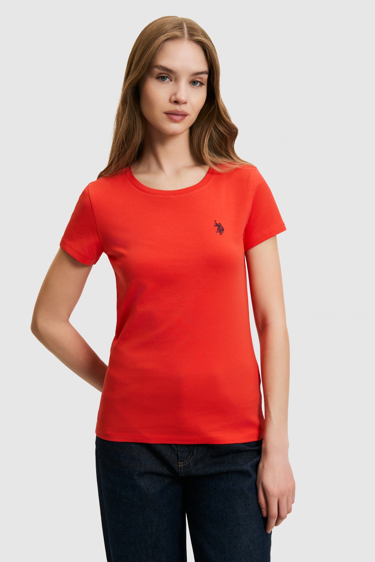 Tricou Damă Cu Decolteu La Baza Gatului Rosu Cu Logo