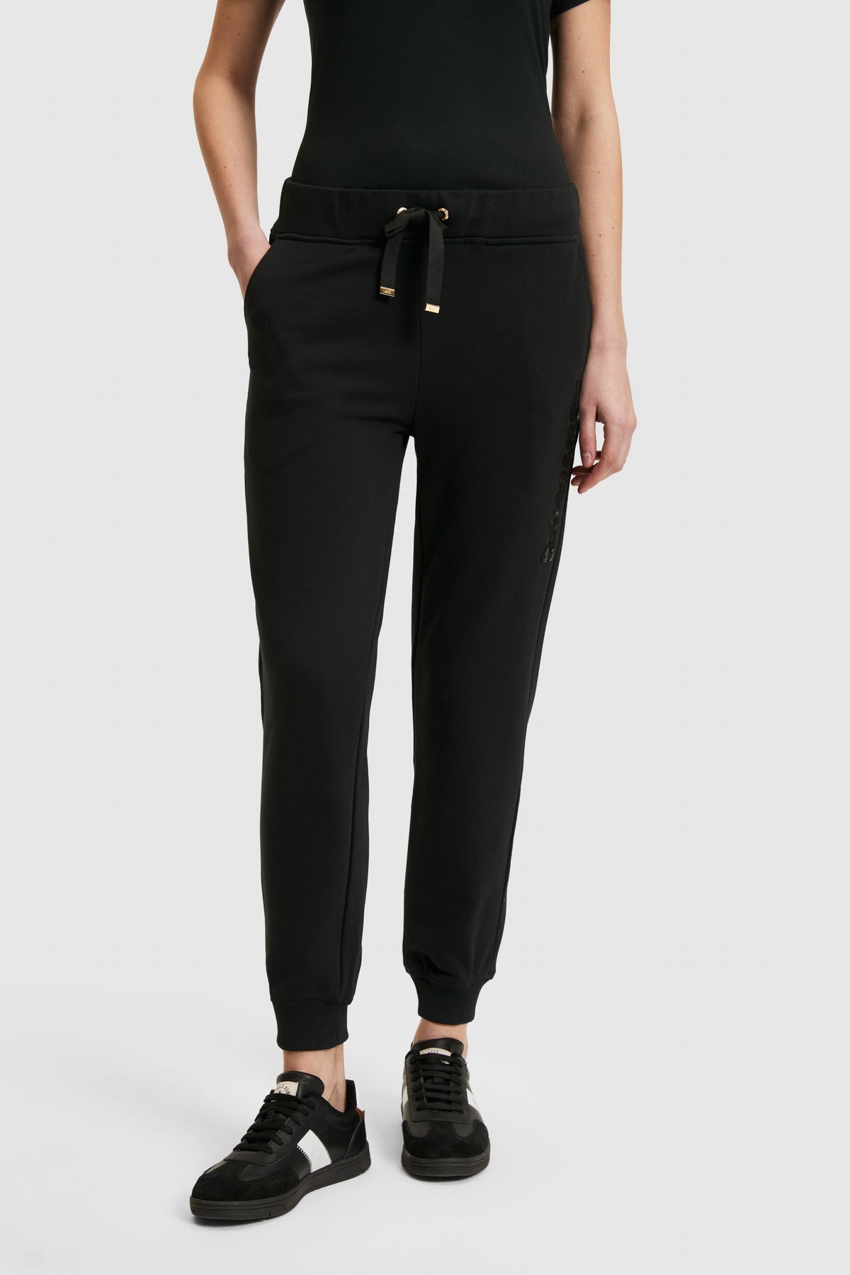 Pantaloni sport negri de damă