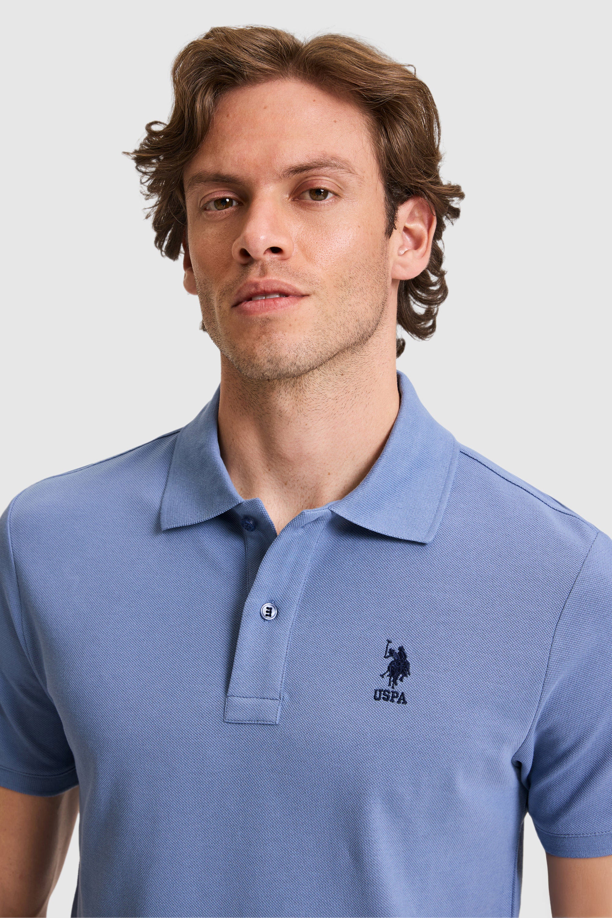 Tricou Polo Bărbați Albastru Prăfuit Cu Logo Brodat