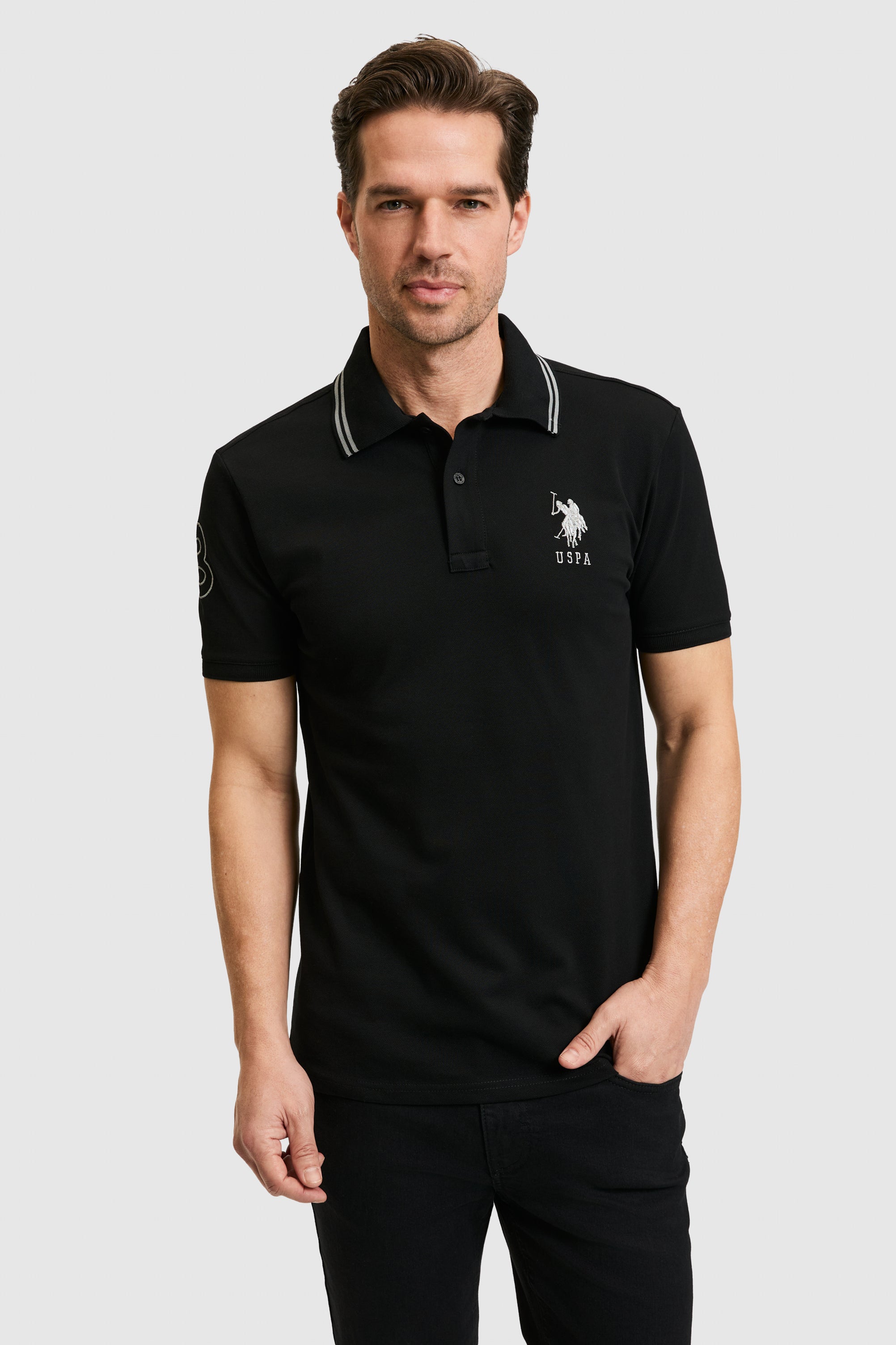 Tricou Polo Bărbați Negru Cu Detalii Guler Și Logo Brodat