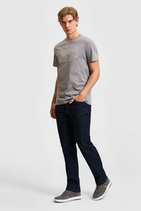 Tricou Barbat Cu Decolteu La Baza Gatului Si Imprimeu Logo