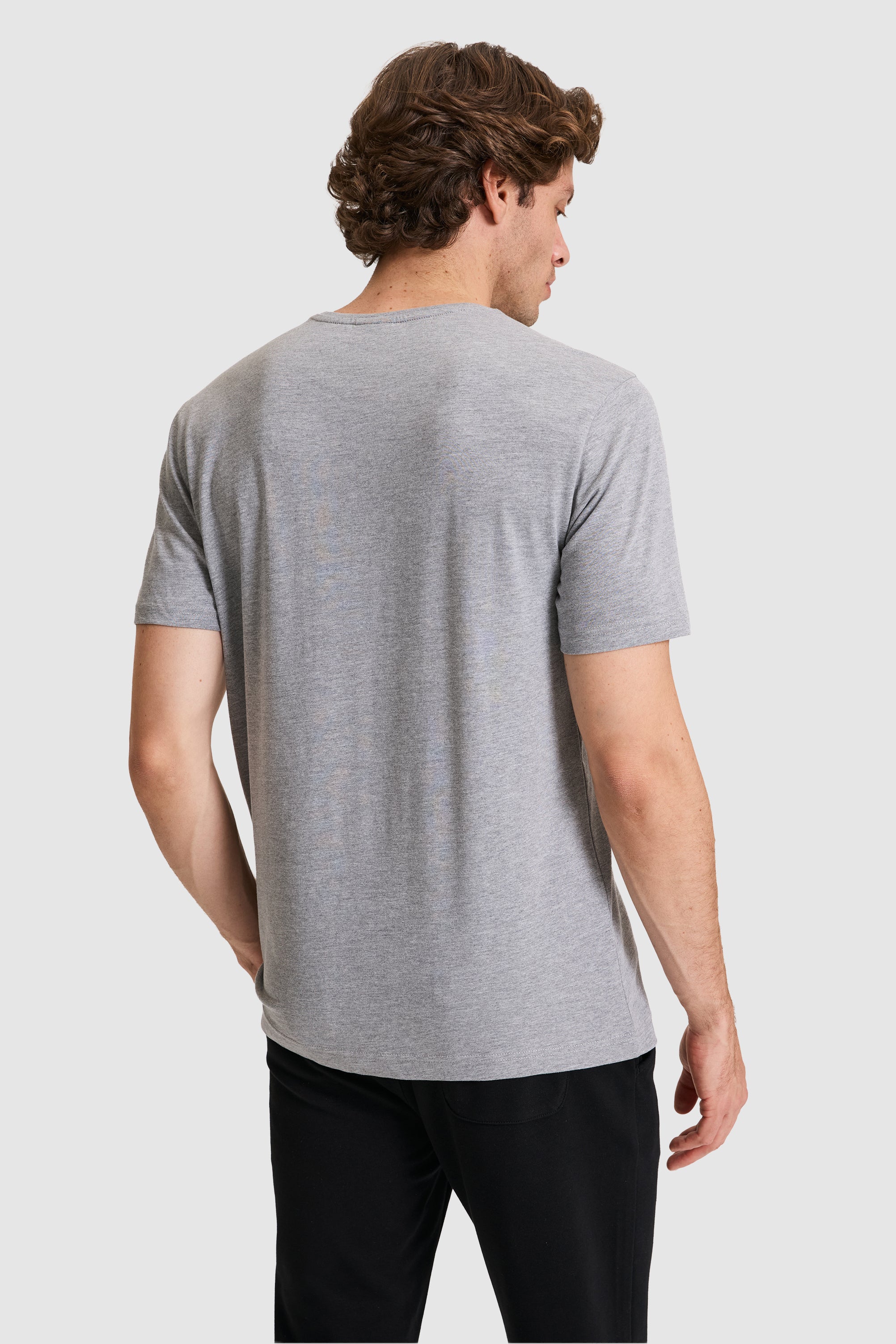 Tricou Bărbați Gri Cu Decolteu Rotund Și Logo Discret