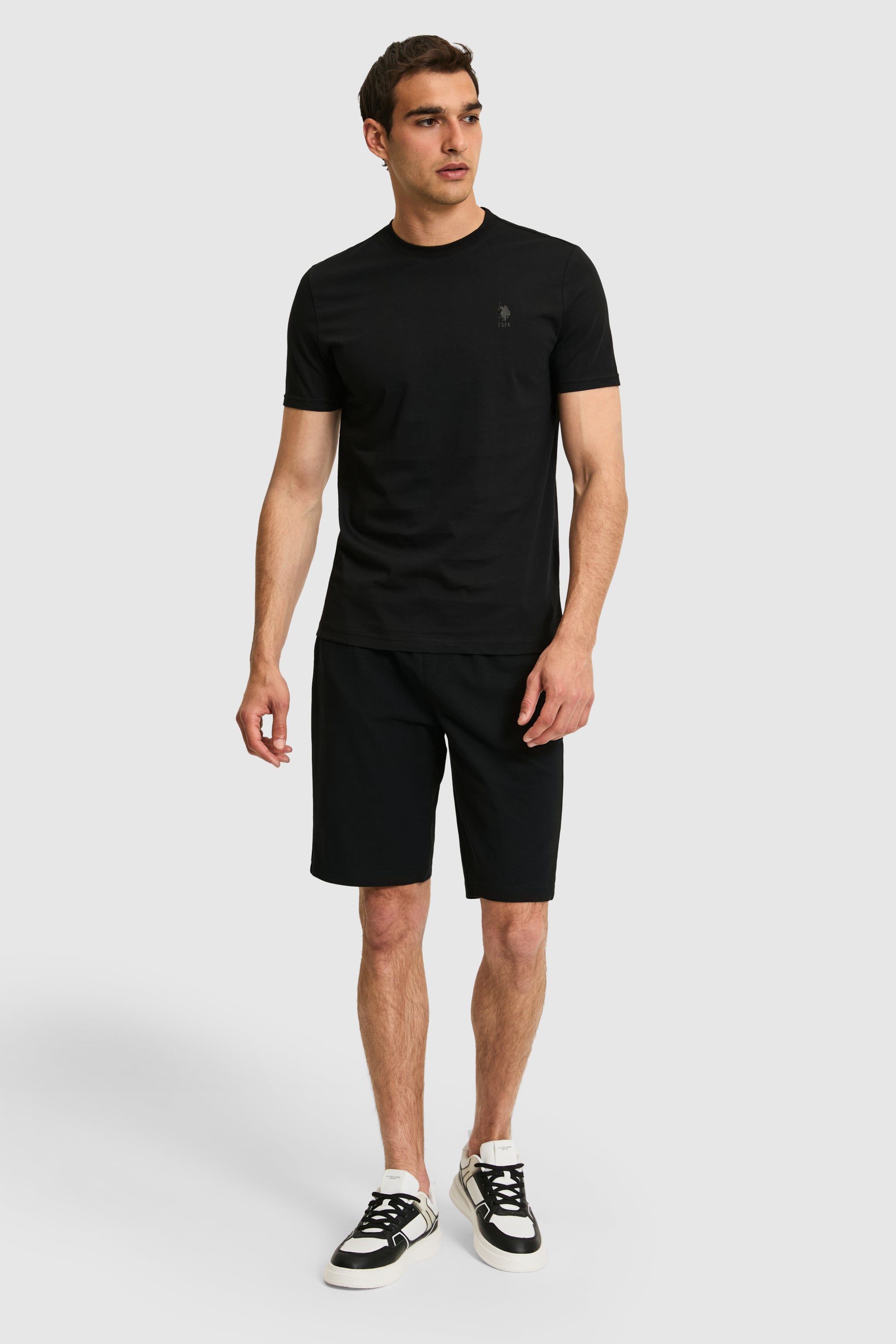 Tricou Barbat Negru Cu Decolteu Rotund Si Imprimeu Logo