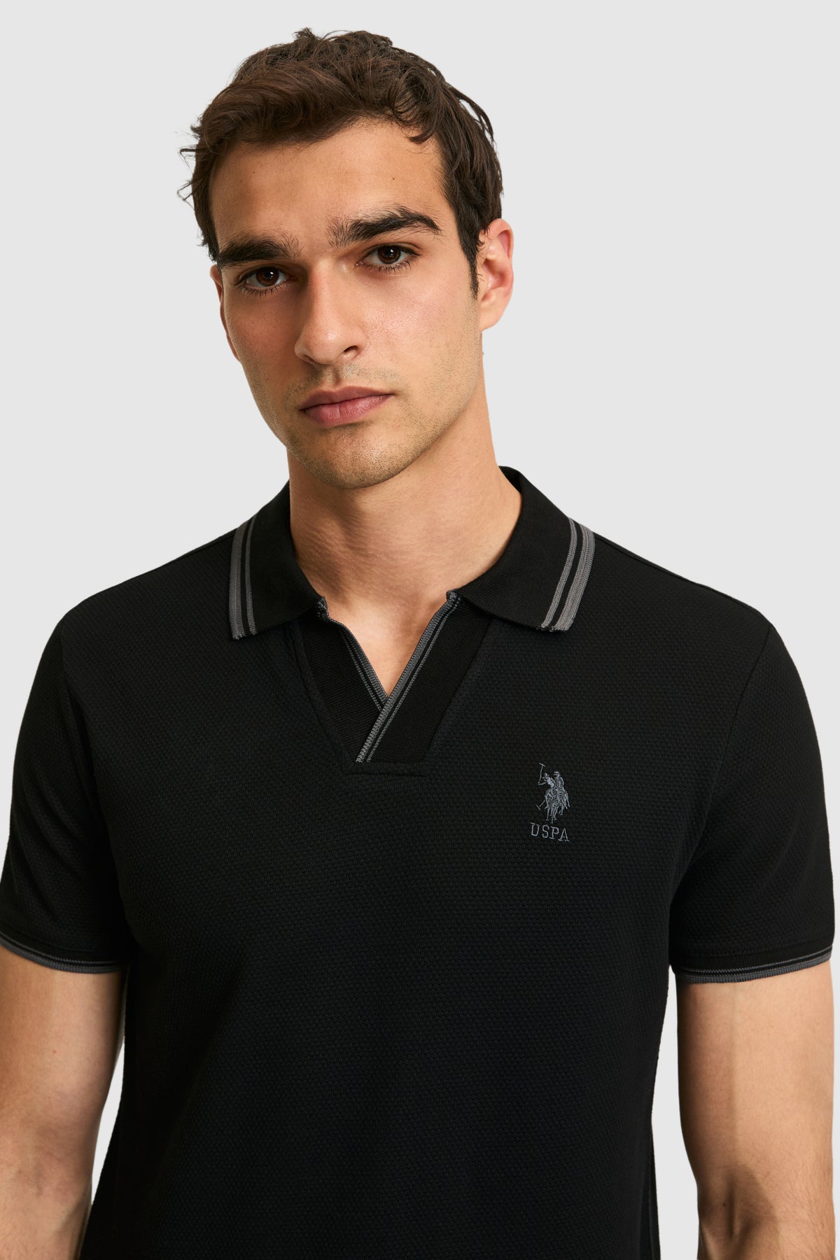 Tricou Polo Barbat Negru Cu Guler Special 