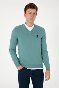 Pulover Barbat Verde Menta Cu Guler In V Si Logo Brodat