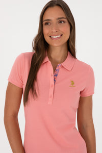 Tricou Polo Damă Roz Somon Cu Logo Brodat