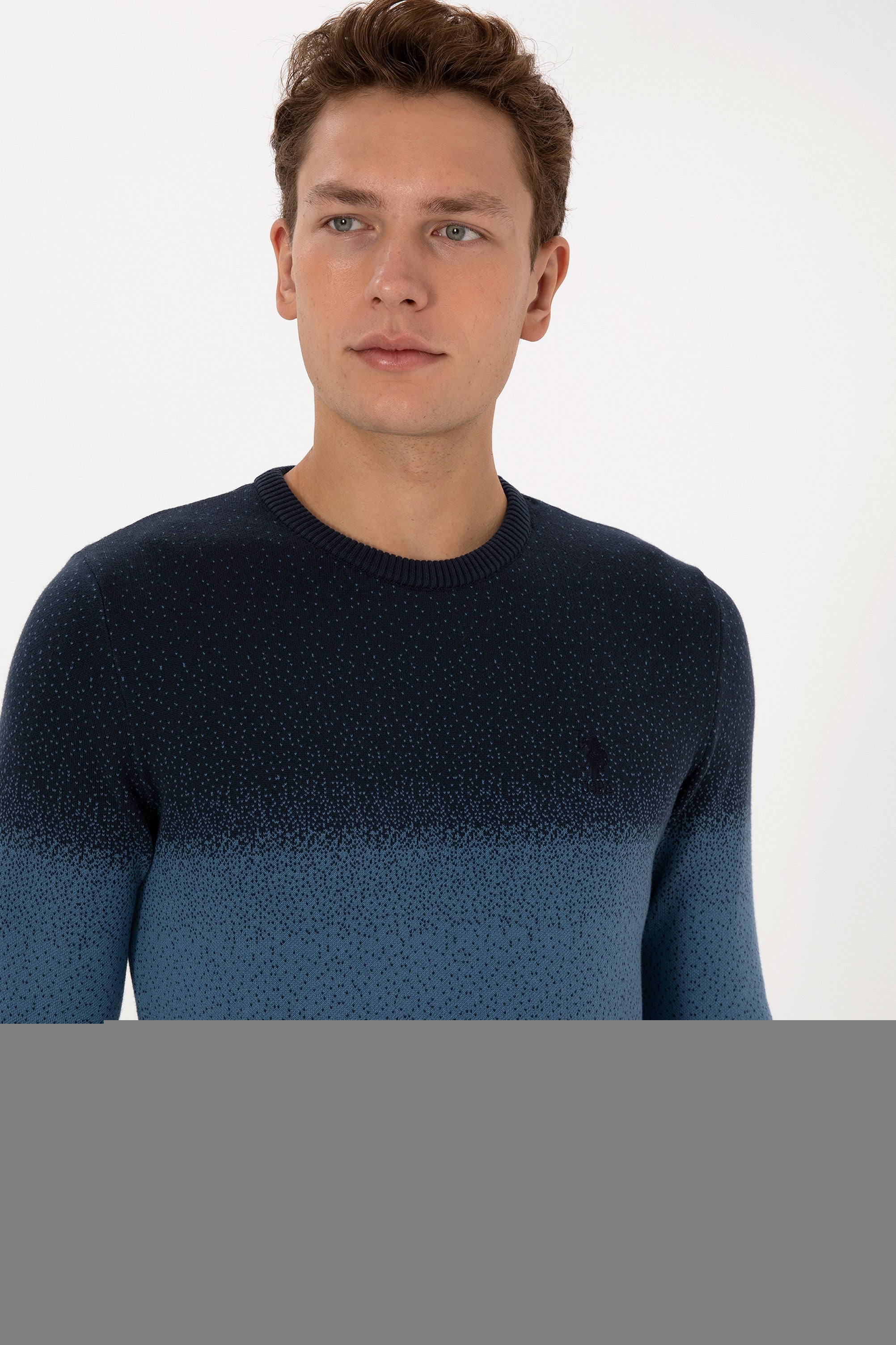 Pulover Barbat Albastru/ Bleumarin Cu Guler Rotund