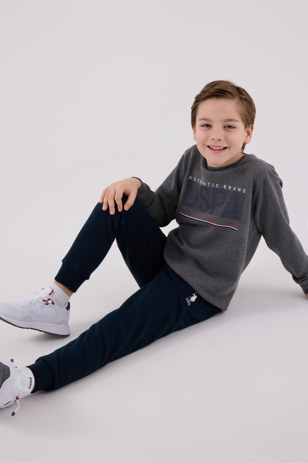 Set 2 Piese Bluza Sport si Pantaloni Lungi cu Imprimeu Logo