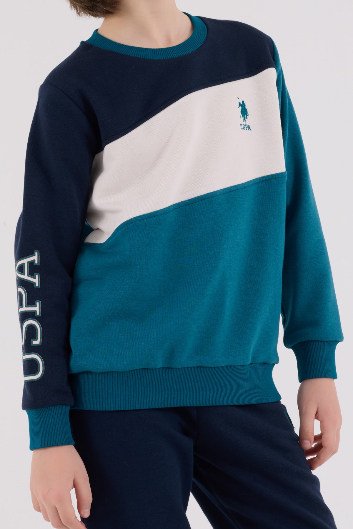 Set 2 Piese Bluza Multicolor si Pantaloni Bleumarin cu Imprimeu Logo