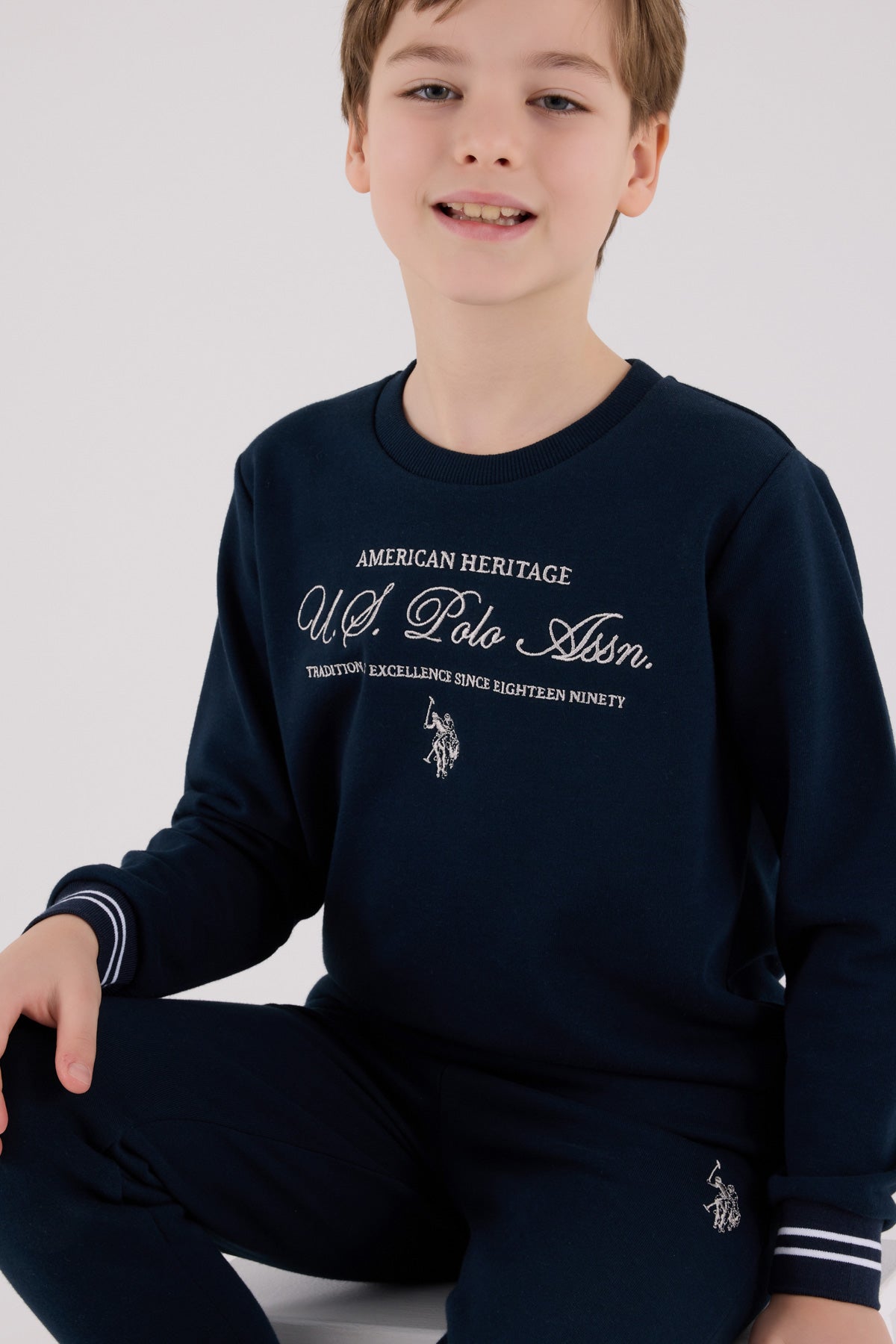 Set 2 Piese Băieți Bluza Sport si Pantaloni Lungi Bleumarin cu Imprimeu Logo