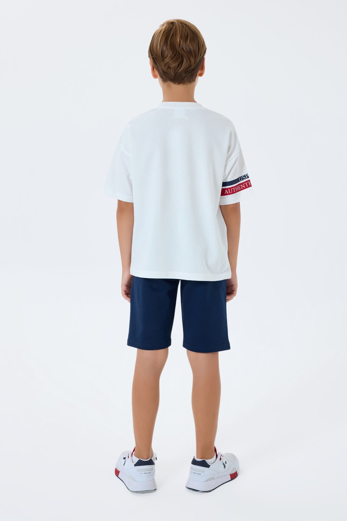 Set 2 Piese Băieți - Tricou Alb Oversize cu Print Logo Și Pantaloni Scurți Bleumarin