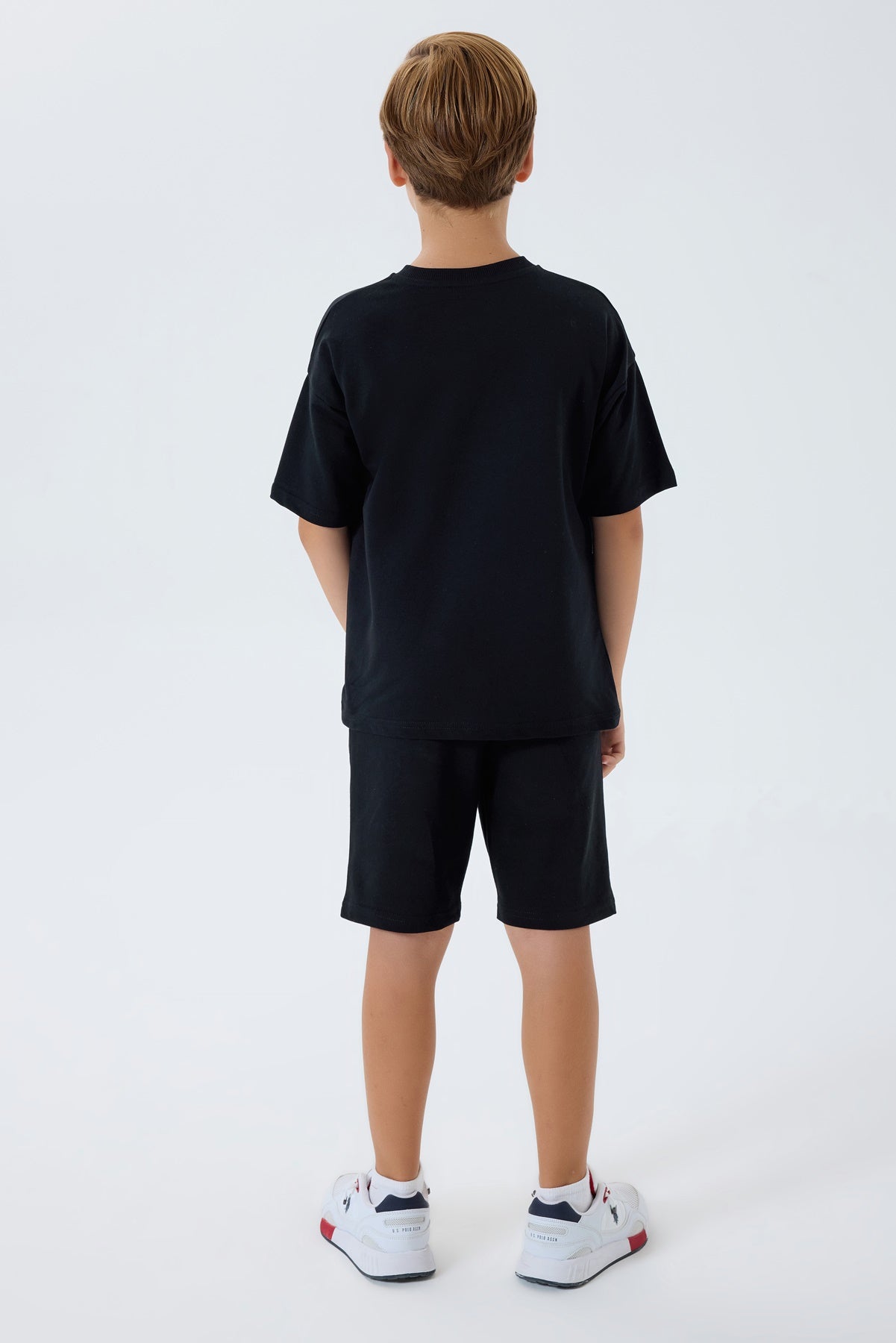 Set 2 Piese Băieți - Tricou Și Pantaloni Scurți Oversize Pe Negru