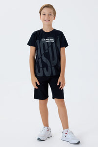 Set 2 Piese Băieți - Tricou Și Pantaloni Scurți Pe Negru Cu Imprimeu Logo