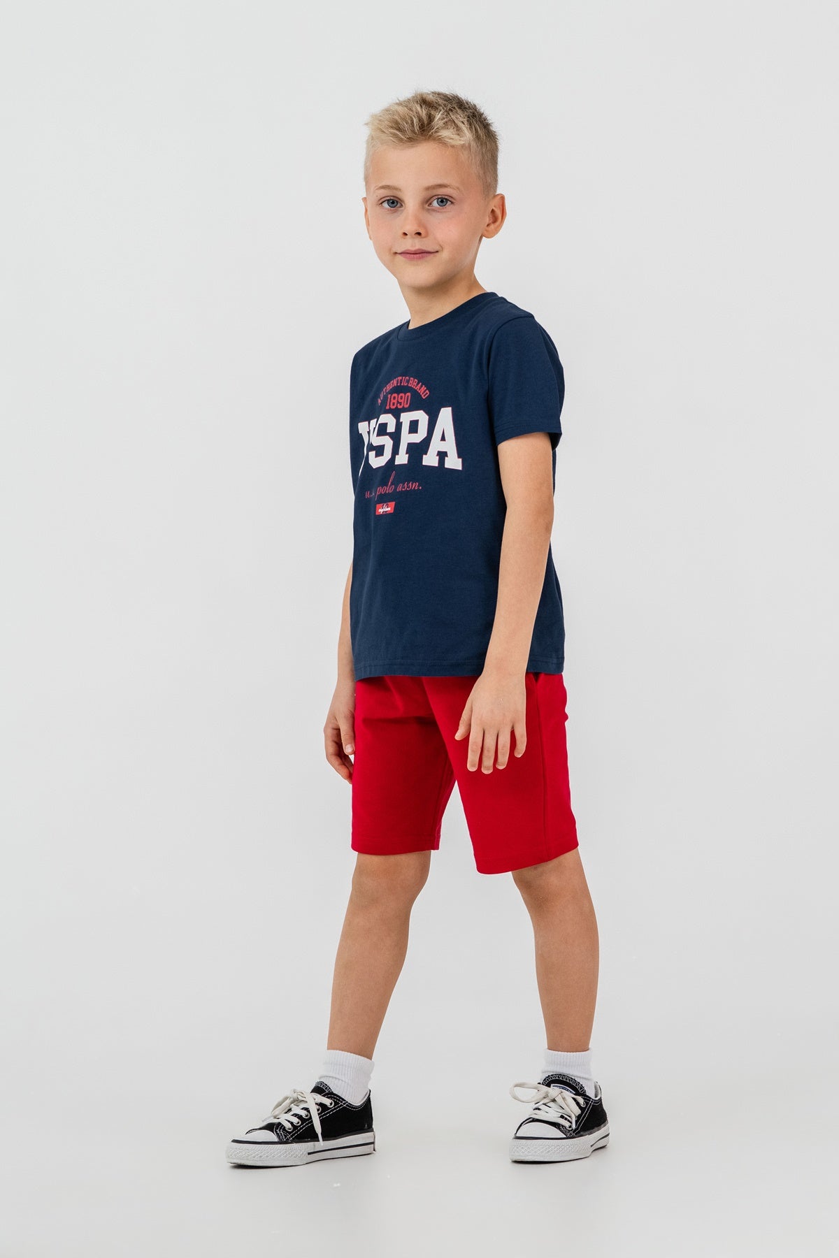 Set 2 Piese Băieți - Tricou Bleumarin Cu Print Logo Și Pantaloni Scurți Pe Roșu