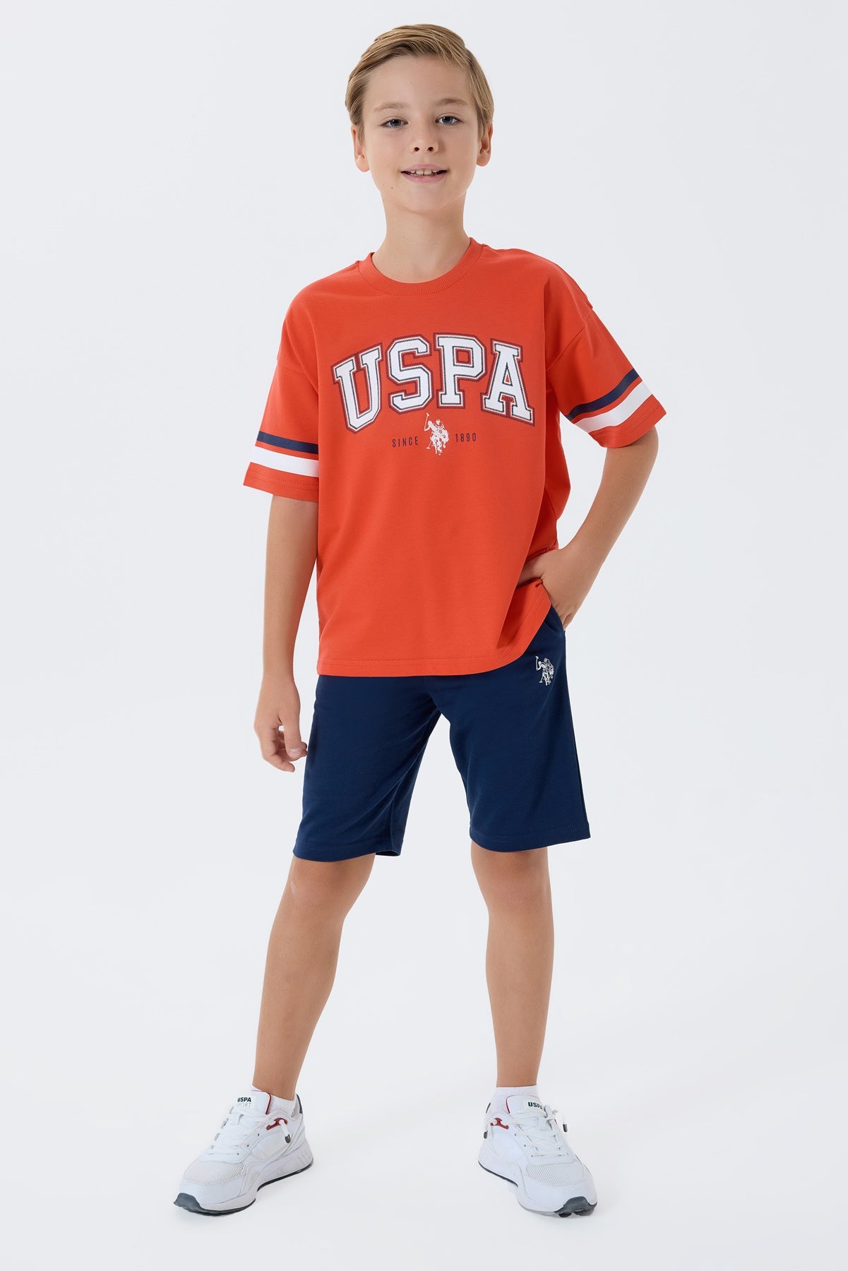 Set 2 Piese Băieți - Tricou Roșu cu Print Logo Și Pantaloni Scurți Bleumarin