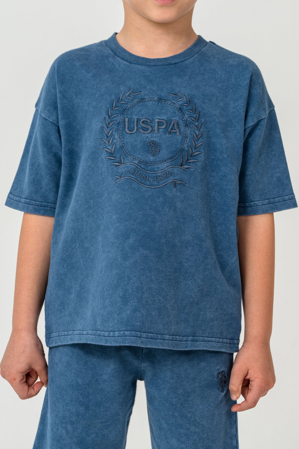 Set 2 Piese Băieți - Tricou Și Pantaloni Scurți Oversize Indigo Cu Logo Brodat