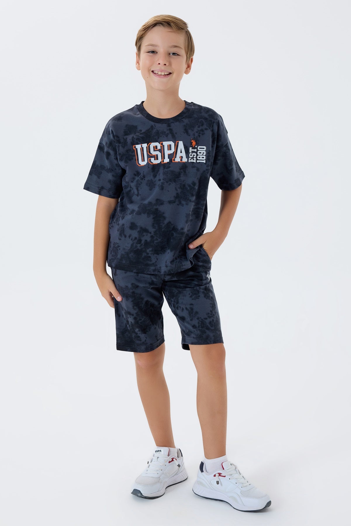 Set 2 Piese Băieți - Tricou Oversize Și Pantaloni Scurți Gri Antracit Cu Print Logo