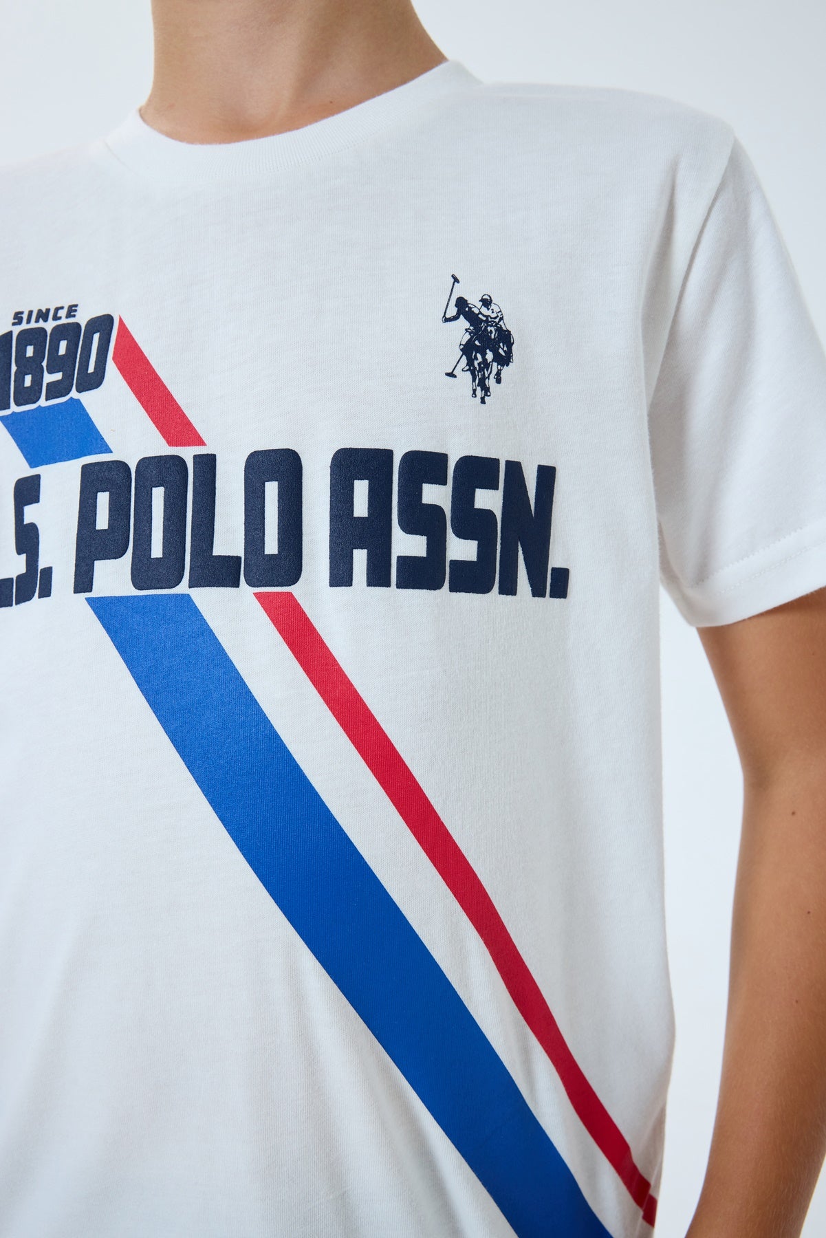 Set 2 Piese Băieți - Tricou Alb cu Print Logo Și Pantaloni Scurți  Bleumarin