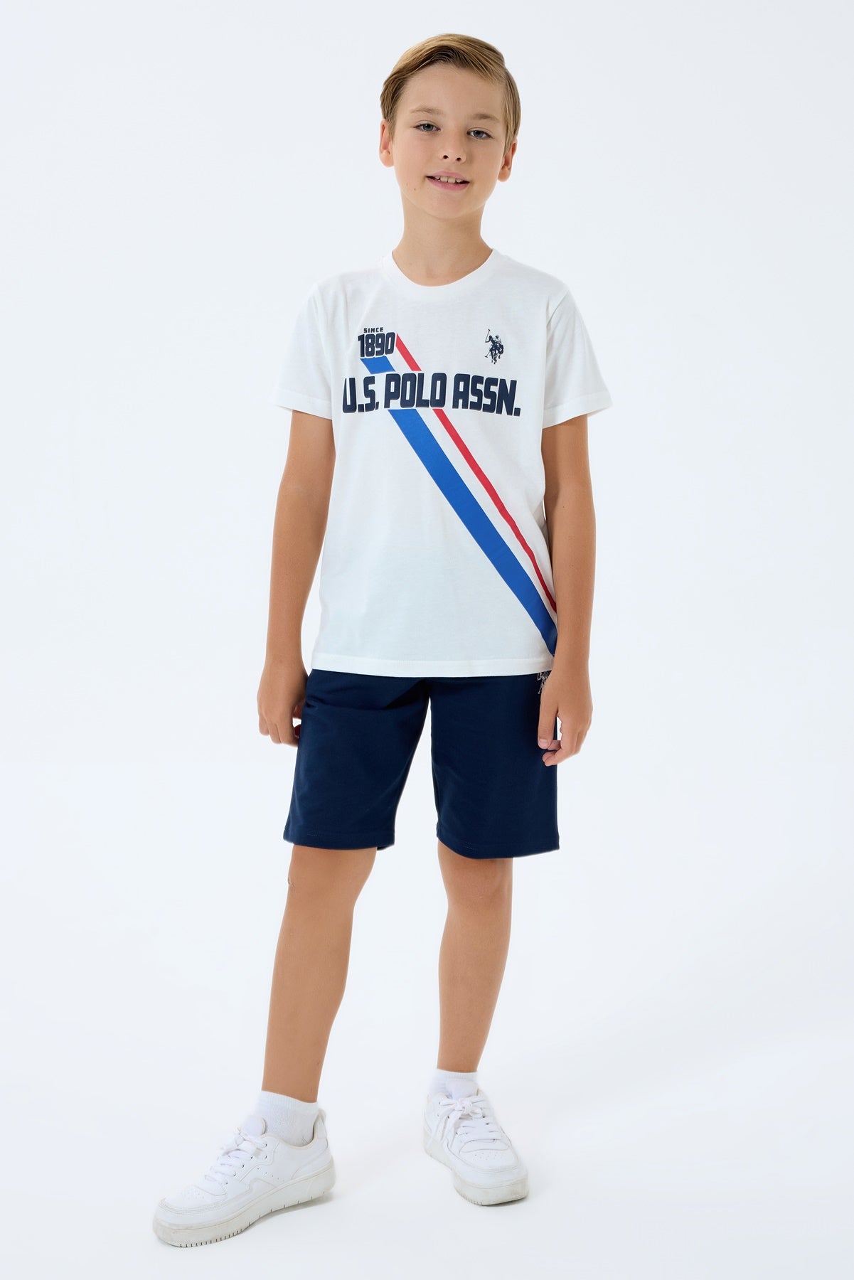 Set 2 Piese Băieți - Tricou Alb cu Print Logo Și Pantaloni Scurți  Bleumarin