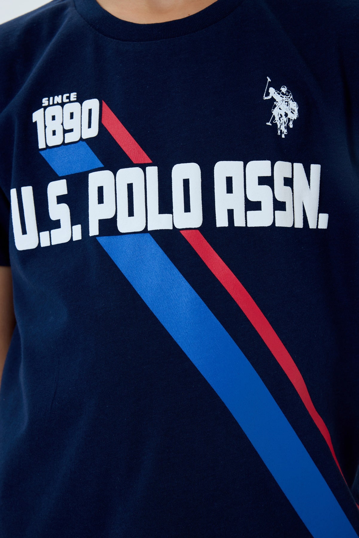 Set 2 Piese Băieți - Tricou Bleumarin cu Print Logo Și Pantaloni Scurți  Pe Roșu
