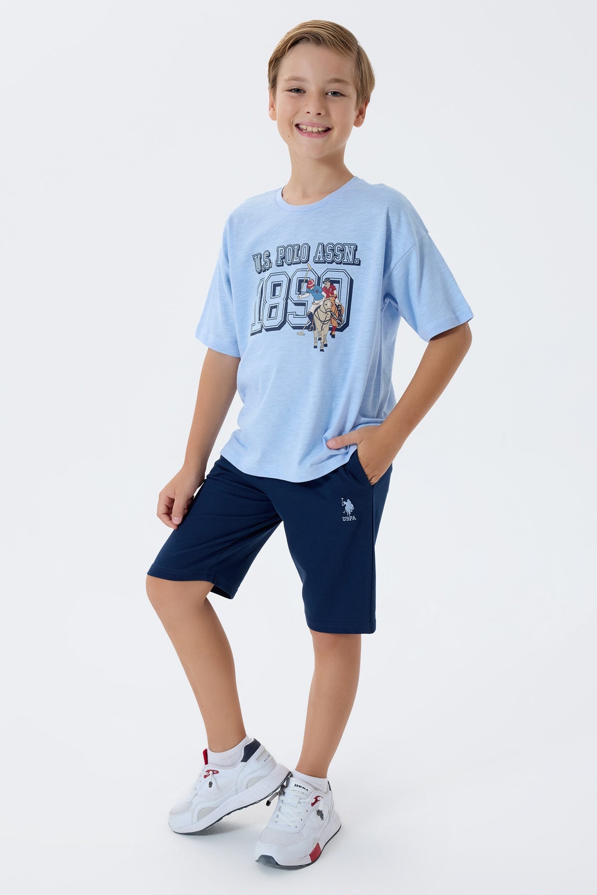 Set 2 Piese Băieți - Tricou Albastru Deschis cu Print Logo Și Pantaloni Scurți  Bleumarin