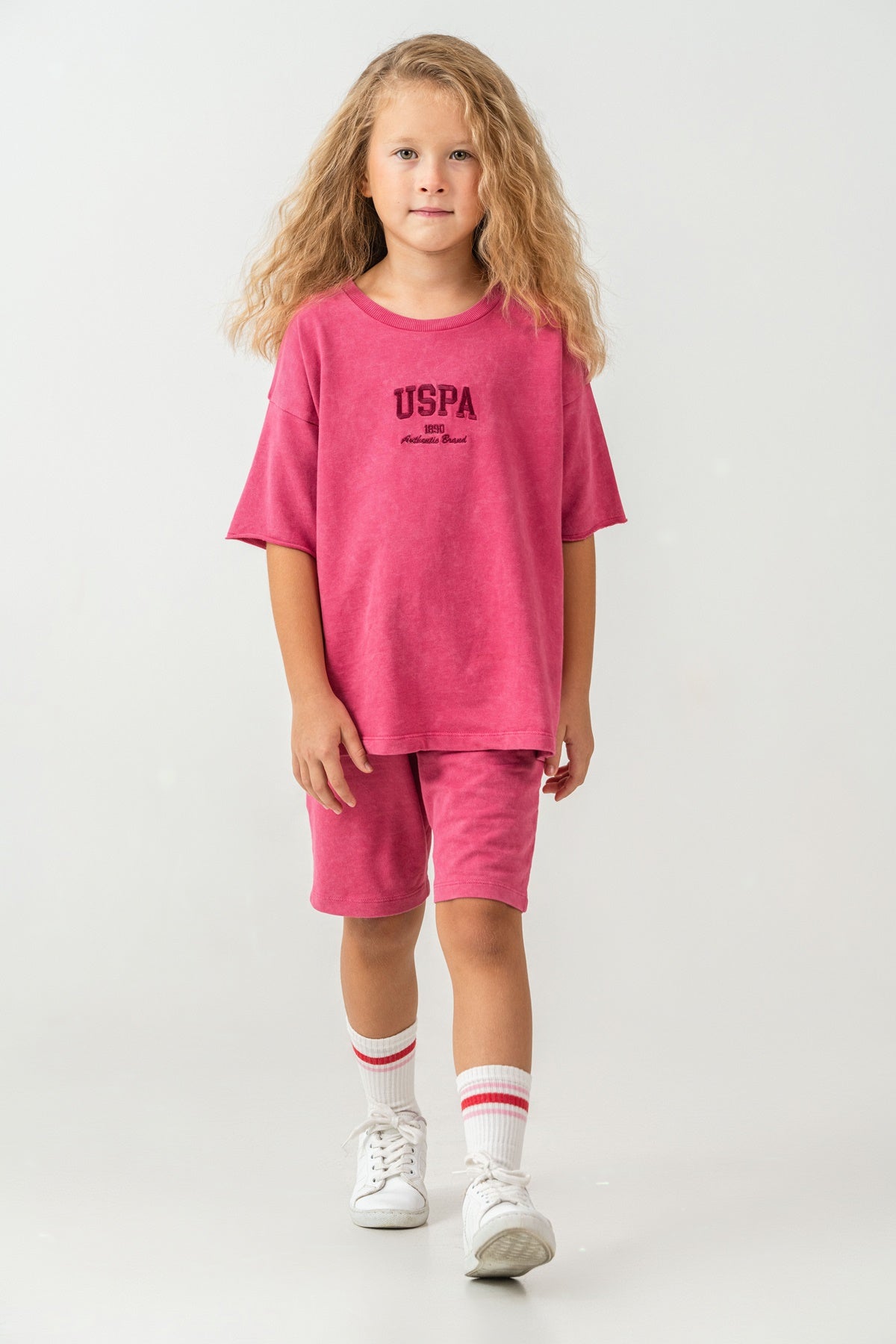 Set 2 Piese Fată - Tricou Și Pantaloni Scurți Oversize Fucsia Cu Logo USPA
