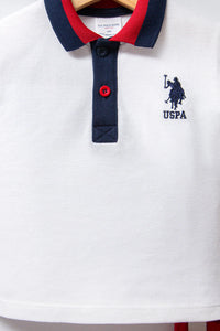 Set de Tricou Polo Alb si Pantaloni Scurti Rosii - 2 piese