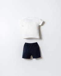 Set 2 Piese Băiețel Tricou Alb Cu Print USPA Și Pataloni Bleumarin Cu Dungi