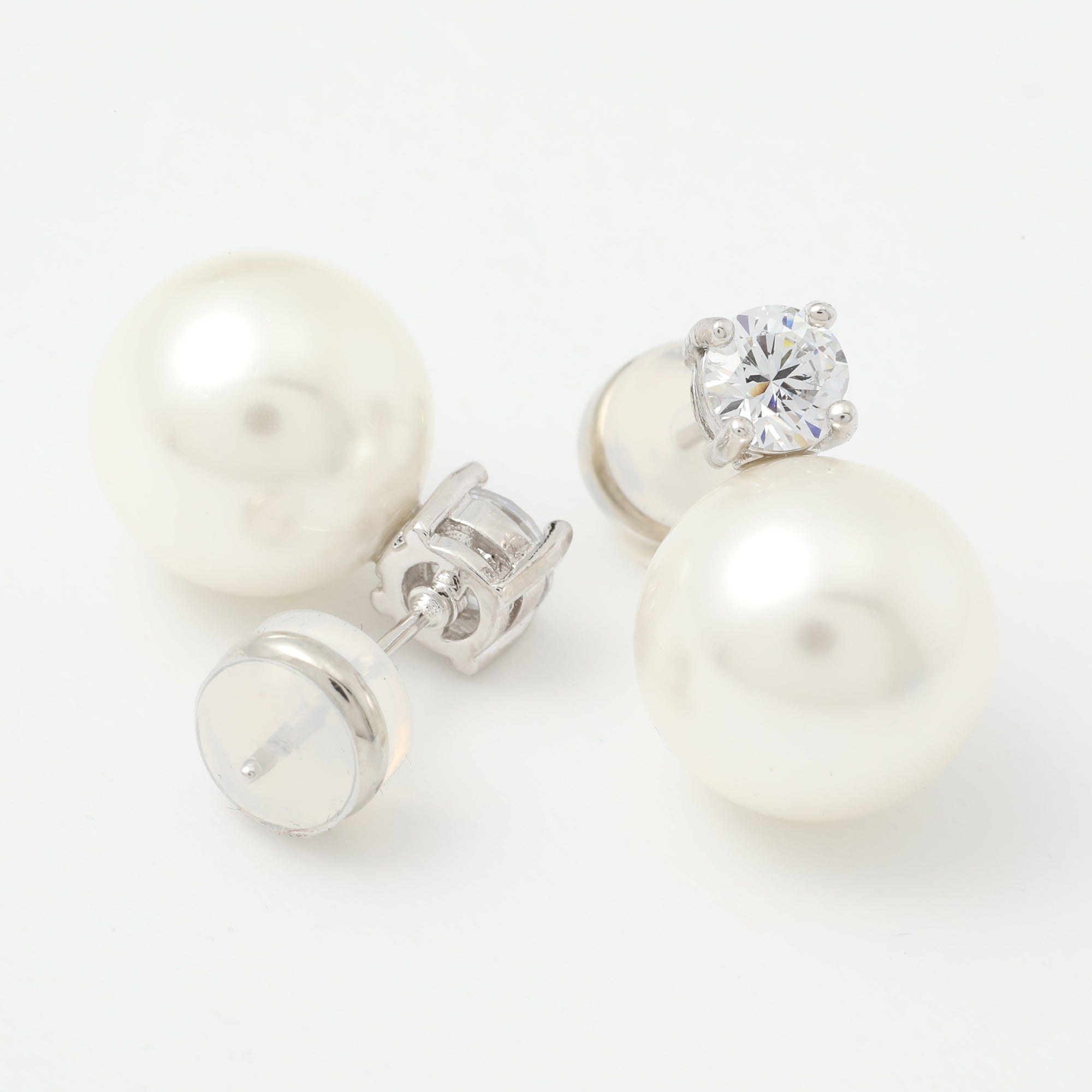 Set de Bijuterii Rodiu in Cutie Cadou Premium: Lant Reglabil 38+5 Cm cu Pendant Combinat Perla si Cristale + Cercei 1,8 Cm cu Perla din Sticla si Cristale